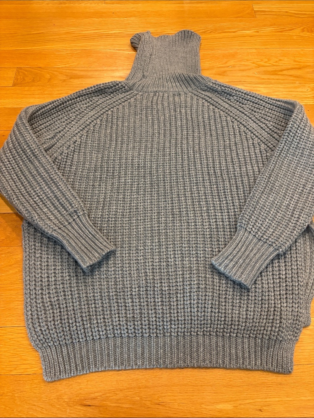 Gracia Women's Gray Turtleneck Ribbed Sweater